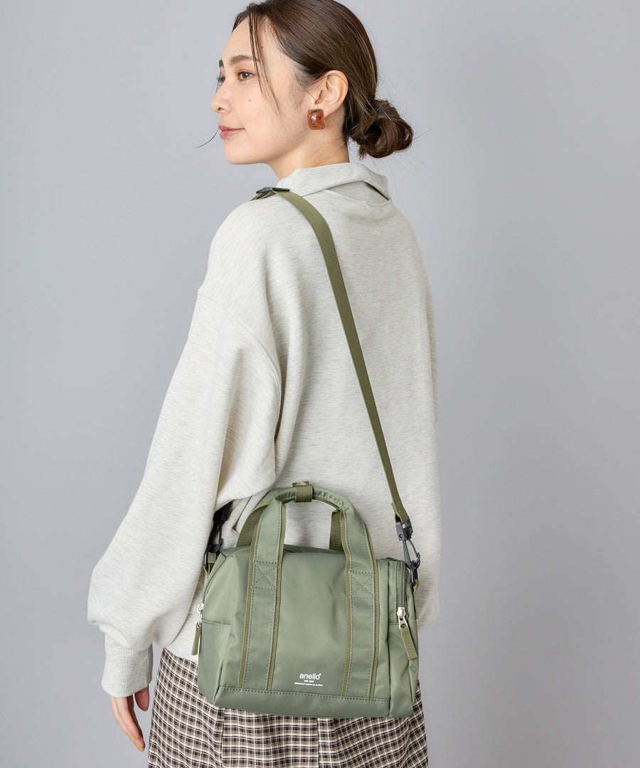 Shoulder bags
